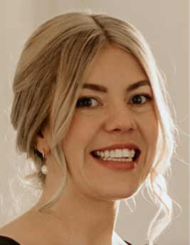 Headshot of Jassmin Nicoloff (Elle)