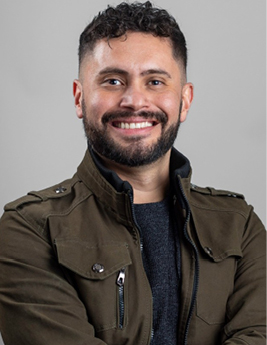 Headshot of Óscar Andrade (He, him)