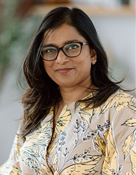 Headshot of Thanuja Thananayagam (She, her)